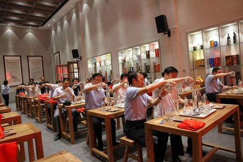 临朐县企业发展促进会食品餐饮企业座谈会在秦池展馆召开